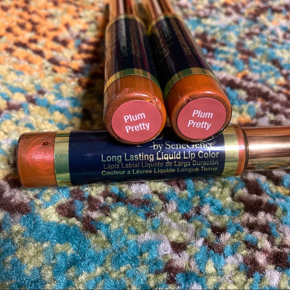 LipSense Plum Pretty